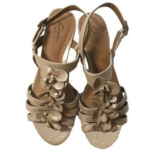 CLARKS ARTISAN WOMEN'S WEDGEHEEL SANDALS SIZE 7.5